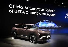 Hyundai unveiled the new BAYON and TUCSON at the Paris Motor Show.